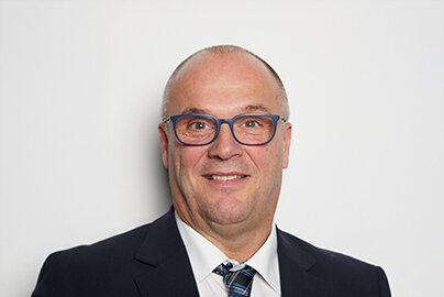 Dussmann - Lavador - Head of Operational Laundry - Hans Peter OLK Hans Peter OLK, Head of Operational Laundry chez Dussmann, responsable de la coordination des services de blanchisserie opérationnelle au Luxembourg.