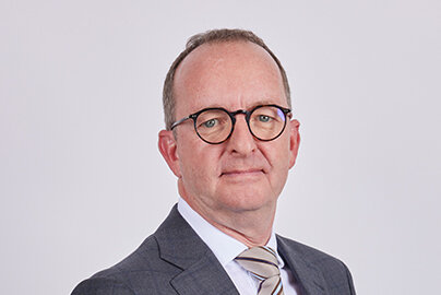 Dussmann - Security Services - Head of Operational Security - Christophe GOERENS Christophe GOERENS, Head of Operational Security chez Dussmann Facility Management, responsable de la coordination des services de sécurité au Luxembourg