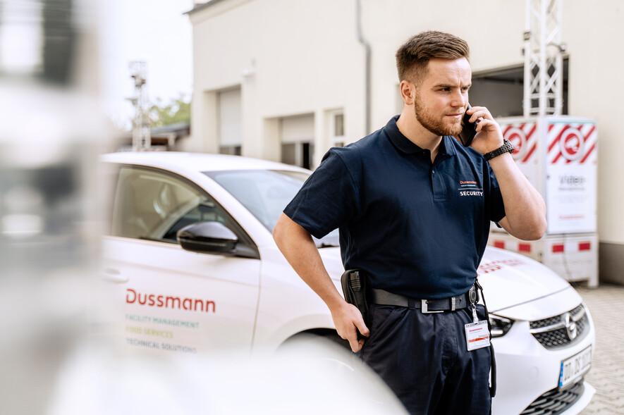 Dussmann security Working in the security services